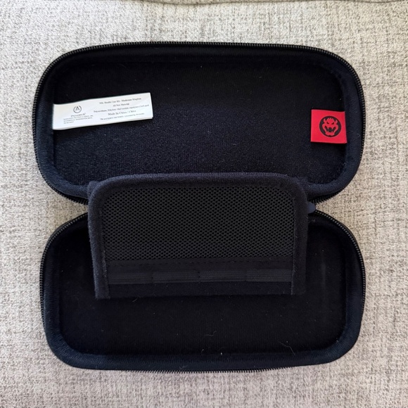 Super Mario Stealth Case for Nintendo Switch Lite Mario Mushroom Kingdom Power - Picture 6 of 6